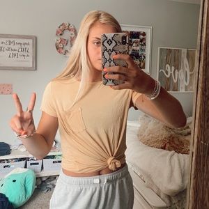 AMERICAN EAGLE YELLOW SHIRT 🌞🌞🌞